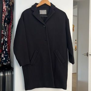 Beautiful dark navy EVERLANE wool coat!